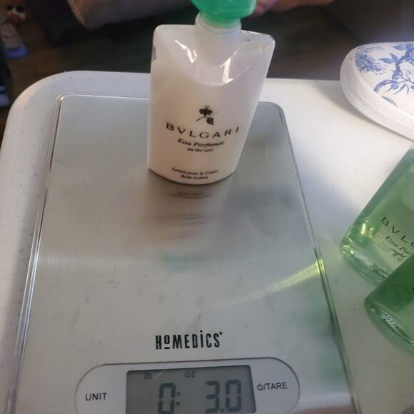 Bvlgari Eau Parfumée au Thé Vert Luxury Hotel Set – Shampoo, Conditioner & Soap - Picture 7 of 9